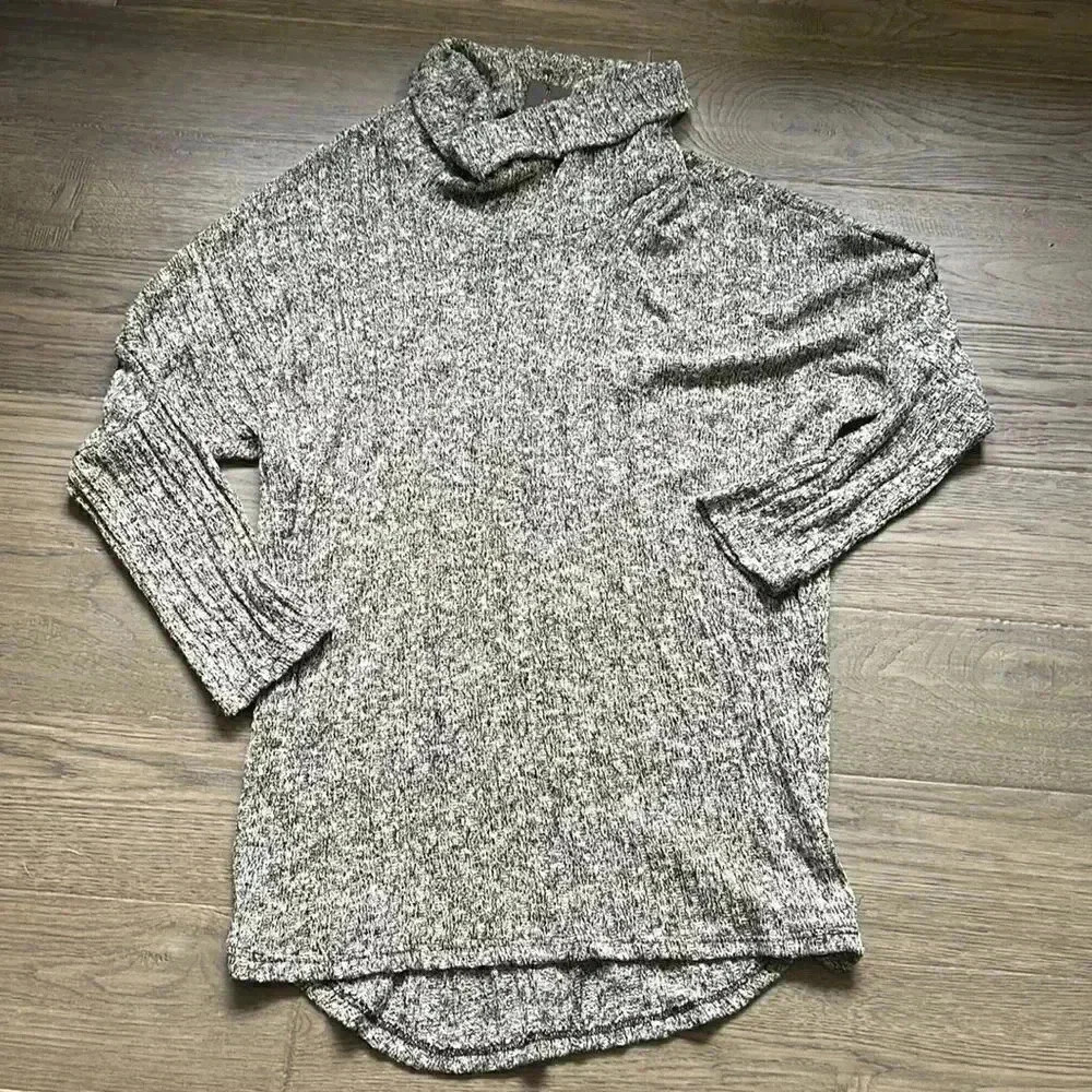 ✨🆕orange Creek🆕✨ | Long Grey cowl neck sweater